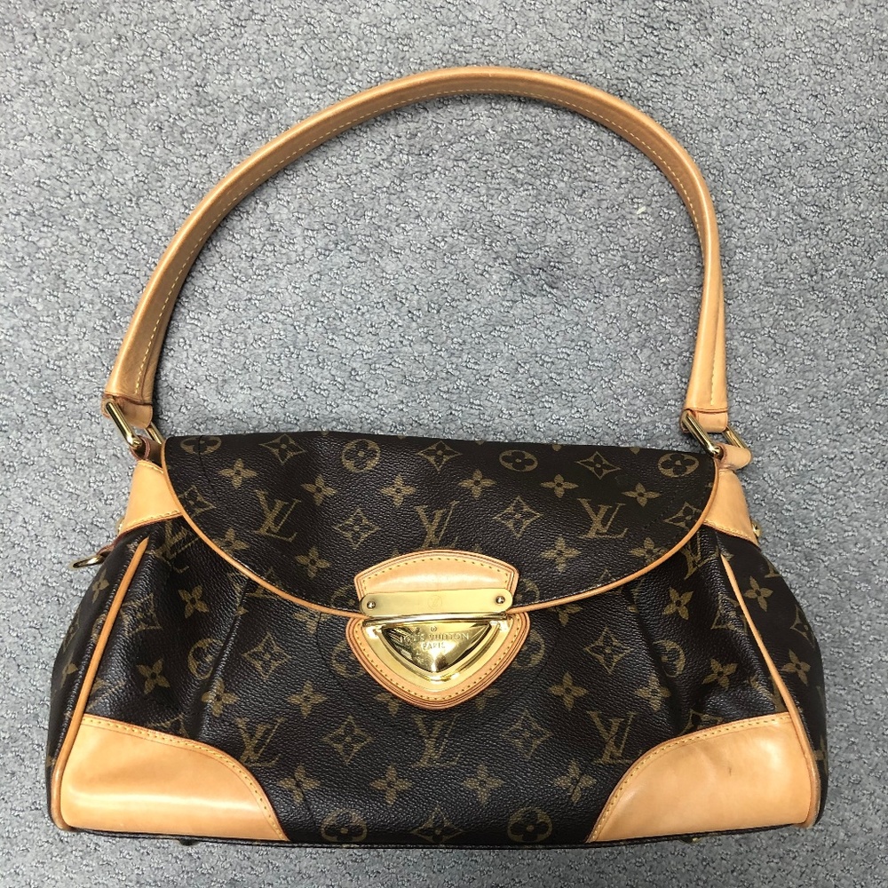 Authentic Louis Vuitton Beverly MM Shoulder Bag